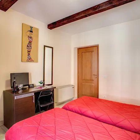 Mosaic Hotell *
