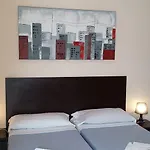 Mosaic Hotel *
